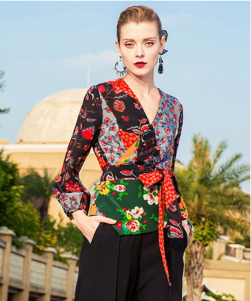 【質(zhì)量好的潮流女裝貨源匯景媛修身連衣裙】- 