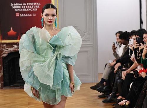 周原衣語(yǔ) 周文化服飾秀 亮相巴黎