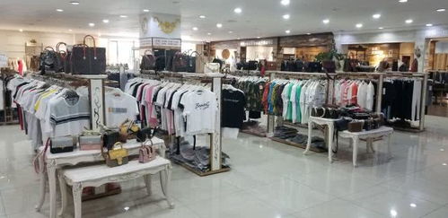 合肥服裝工廠店T恤10元一件，是噱頭還是真營銷？小編親歷為你揭秘